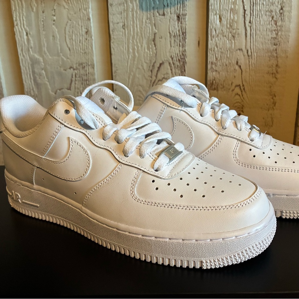 Womens Nike Air Force 1 '07 low White 9